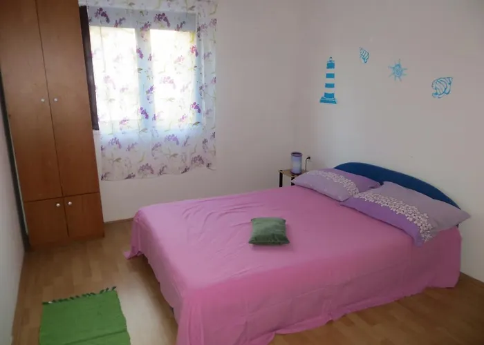 Appartement With A Parking Space Okrug Gornji, Ciovo - 14912 *